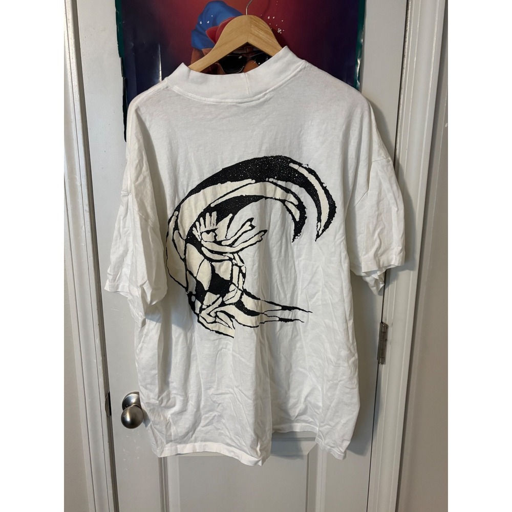 Vintage O'Neill Surf Graphic T-Shirt lqrge print Mock Neck Made in USA Mens XL - Picture 2 of 7